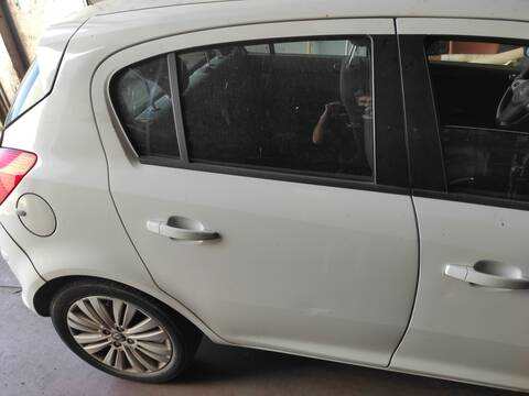Puerta Trasera Derecha Opel Corsa A13DTR