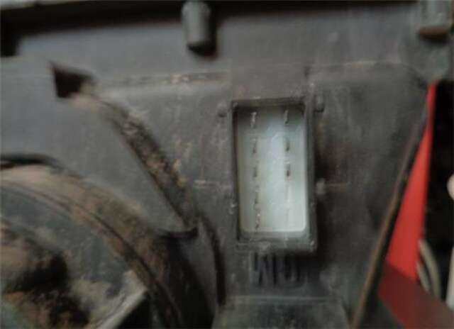 Foto 3ª: Faro Derecho Opel Meriva 1.6 [Z 16 XEP]