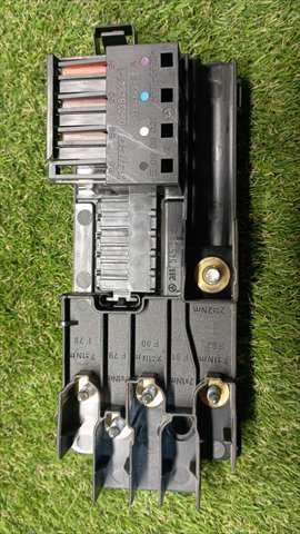 Caja Reles Fusibles Mercedes Clase ML 320 3.0 CDI 5P