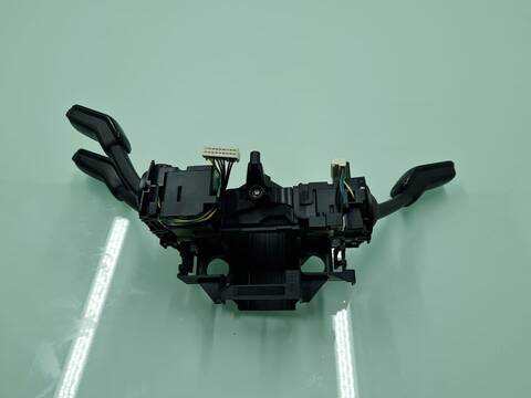 Foto 3ª: Mando Multifuncion Seat Leon FR PLUS 150CV 110KW [CRM] (2018)
