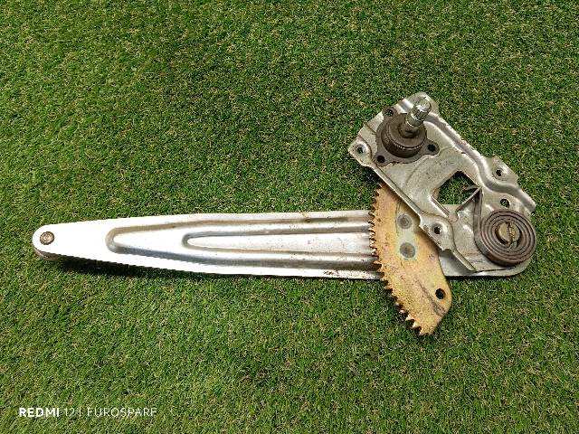 Elevalunas Manual Trasero Izquierdo Mitsubishi L200 2.5 D 4P CAJA ABIERTA