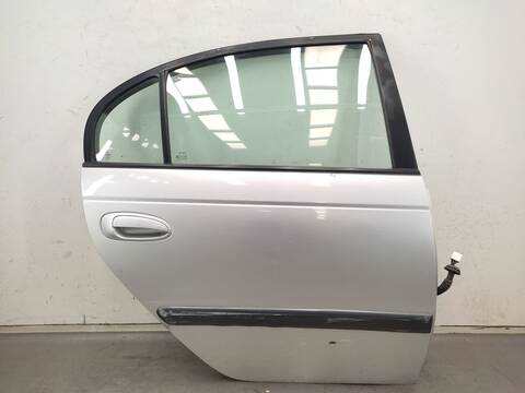 Puerta Trasera Derecha Toyota Avensis 1.6 AT220_) 110CV 81KW