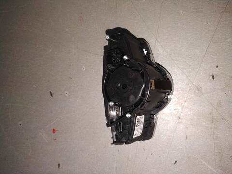 Foto 4ª: Mando Luces Mercedes Clase E 180 E 220 D 213.004) 194CV 143KW [654920] (2017)