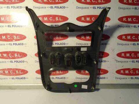 Foto 3ª: Consola Central Dacia Duster 1.5 DCI DIESEL FAP CAT 90CV 66KW [K9K E8] (2012)