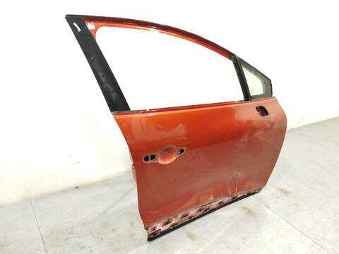 Foto 2ª: Puerta Delantera Derecha Renault Clio BUSINESS 90CV 66KW [K9K608] (2012)