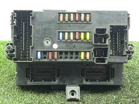 Caja Reles Fusibles Iveco Daily 33S16 35S16 35C16 40C16 50C16 156CV 115KW FURGONETA