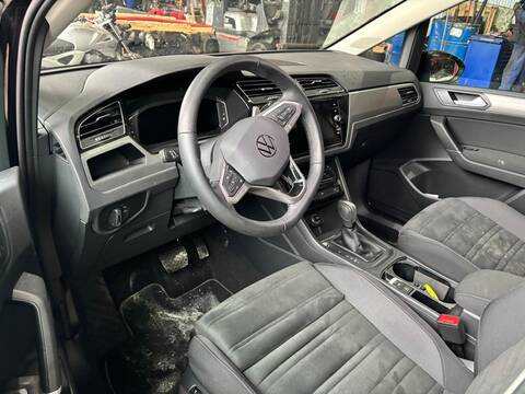 Foto 2ª: Consola Central Volkswagen Touran LIFE 149CV 110KW [DXPA] (2024)