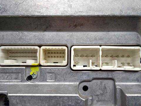 Foto 3ª: Sistema Audio Radio CD Toyota Corolla 2.2 TD CAT 136CV 100KW [2ADFTV] (2008)