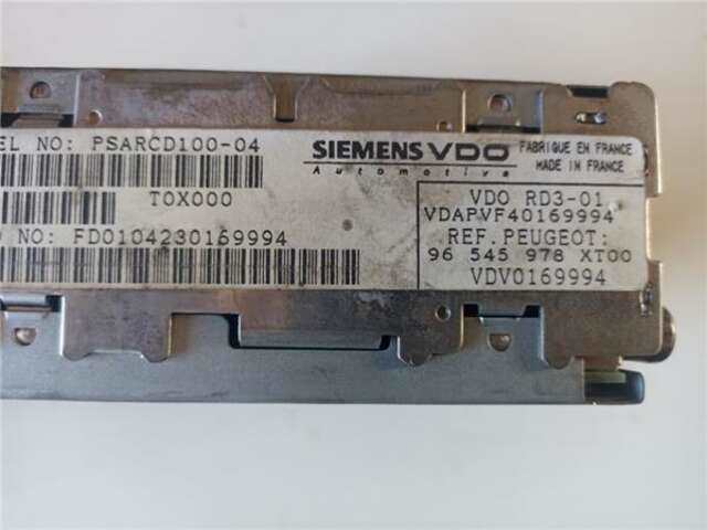 Foto 3ª: Sistema Audio Radio CD Peugeot 307 2.0 [2.0 LTR. - 100 KW 16V CAT (RFN - EW10J4)] [RFN (EW10J4)]