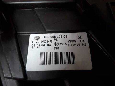 Foto 3ª: Faro Derecho Audi A6 1.9 TDI AVANT 130CV 96KW (2001)