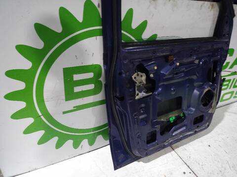 Foto 2ª: Puerta Delantera Izquierda Nissan Serena 2.3 LX DIESEL 75CV [LD23] (1992)