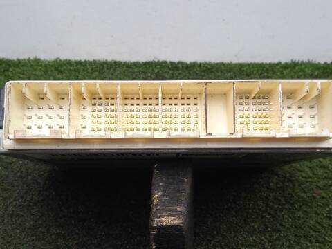 Foto 3ª: Centralita Motor ECU Toyota Hilux 2.5 D-4D KUN15 KUN35) 144CV 106KW [2KD] (2014)