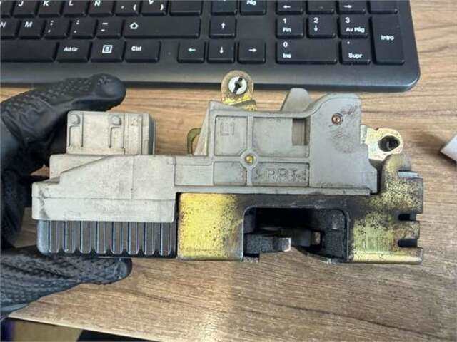 Cerradura Puerta Delantera Izquierda Peugeot 306 1.4 SL