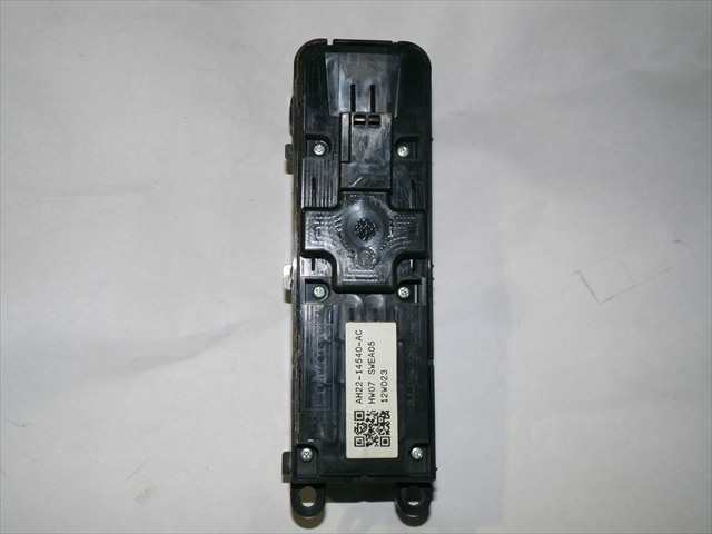 Foto 2ª: Botonera Elevalunas Land Rover Freelander 2.2 D [224DT] (2012)