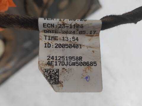 Foto 3ª: Puerta Delantera Izquierda Renault Arkana TECHNO