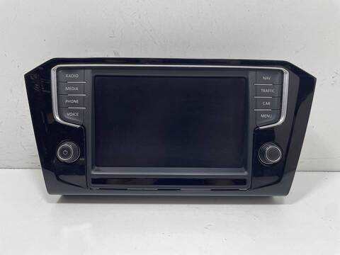 Sistema GPS Volkswagen Passat CRL