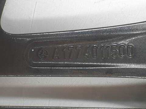 Foto 3ª: LLanta Aleacion Mercedes Clase C 160 CLA 200 118.687)