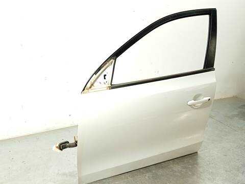 Foto 2ª: Puerta Delantera Izquierda Hyundai i30 1.6 CRDI 90CV 66KW [D4FB] (2011)