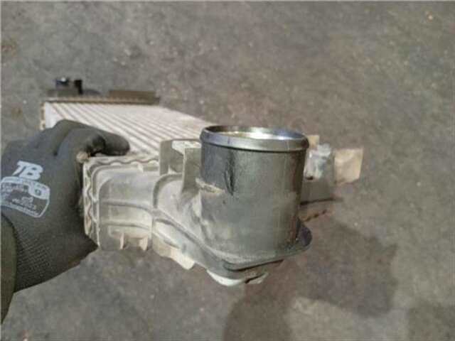 Foto 3ª: Intercooler Mercedes Clase ML 230 3.0 ML 280 CDI (164.120) [3.0 LTR. - 140 KW CDI CAT] [OM 642.940]