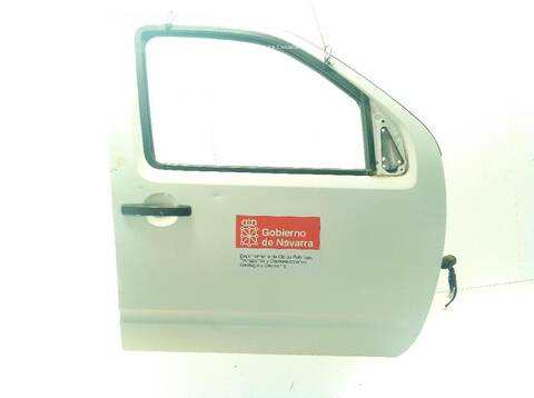 Foto 2ª: Puerta Delantera Derecha Nissan Navara 2.5 DCI 4WD [YD25DDTI] (2004)