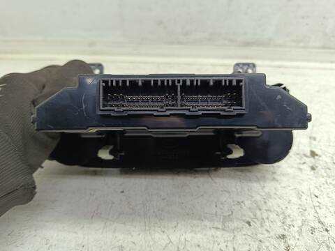 Foto 3ª: Mando Climatizador Kia Sportage BUSINESS 2WD 116CV 85KW [D4FD] (2015)