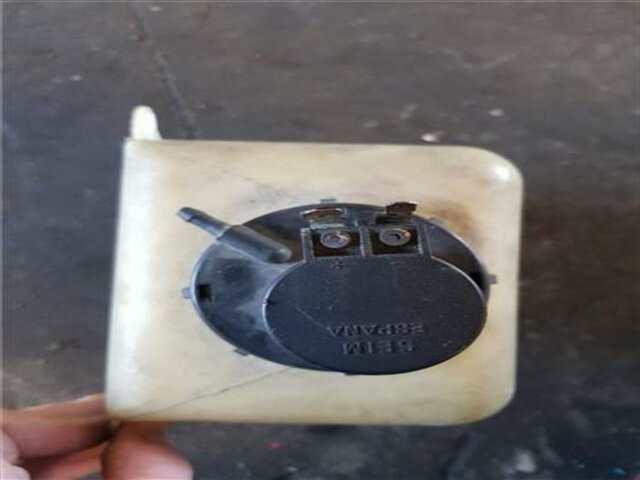 Foto 2ª: Deposito Limpiaparabrisas Renault 12 1.3 (1170) [810-02/97]