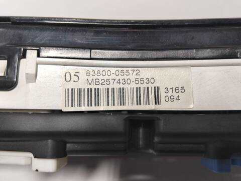 Foto 3ª: Cuadro de Instrumentos Toyota Avensis 2.0 D4-D EXECUTIVE BERLINA 5-PTAS.) 116CV (2003)