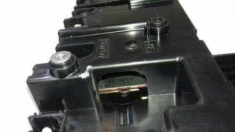 Foto 3ª: Caja Reles Fusibles Mercedes Clase V 200 136CV 100KW (2014)