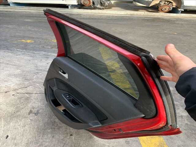 Foto 2ª: Puerta Trasera Derecha Peugeot 308 1.6 HDI120CV [BH01] (2016)