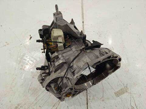 Foto 2ª: Caja Cambios Ford Focus 1.8 TDDI TD CAT BERLINA 90CV 66KW [C9DB] (2000)