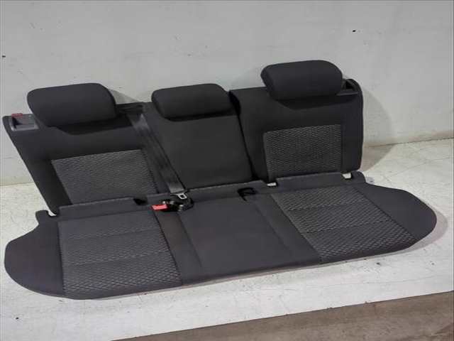 Foto 2ª: Asientos Traseros Volkswagen Golf 1.6 TDI 105CV [CAYC] (2009)