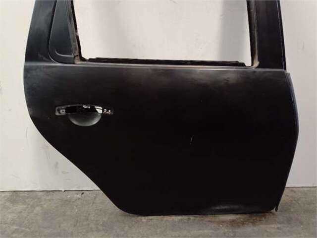Foto 3ª: Puerta Trasera Derecha Dacia Duster 1.5 DCI D FAP (110 CV) [K9K898]