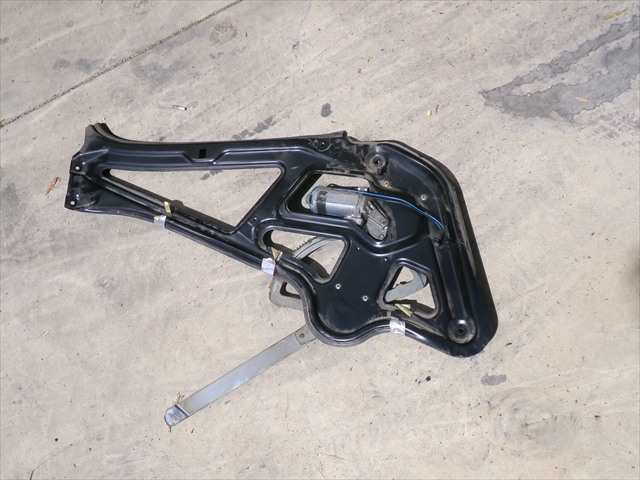 Foto 2ª: Elevalunas Eléctrico Delantero Izquierdo Mercedes Sprinter 2.2 CDI W903,1995-2006 [611987] (2005)