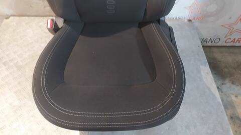 Foto 3ª: Asientos Traseros Kia Sportage EMOTION 4X2 116CV 85KW [D4FD] (2013)