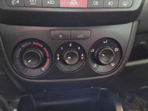 Foto 2ª: Mando Calefacción A. A. Fiat Doblo DYNAMIC 105CV 77KW [198 A3.000] (2010)
