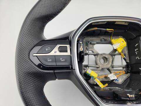 Foto 2ª: Volante Peugeot 5008 GT LINE 130CV [HN05] (2018)