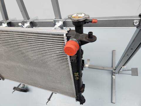 Foto 3ª: Radiador Motor Kia Sportage CONCEPT 4X2 135CV 99KW [G4FD] (2012)