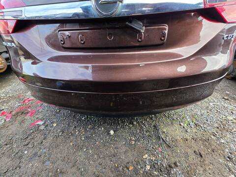 Paragolpes Trasero Opel Insignia B16DTH
