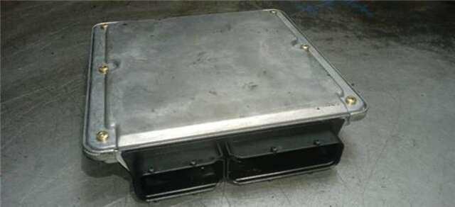 Foto 3ª: Centralita Motor ECU Volkswagen Passat  [AJM]