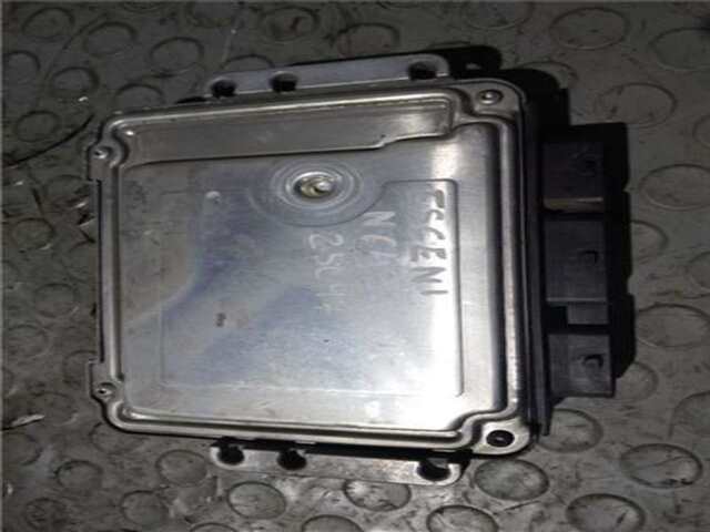 Foto 2ª: Centralita Motor ECU Renault Scenic 1.9 AUTHENTIQUE [1.9 LTR. - 88 KW DCI DIESEL] (JM)(2003-_) [F9Q D8]