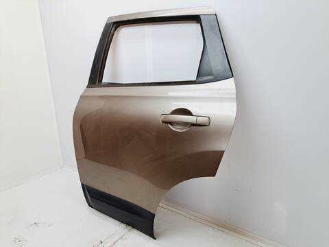 Foto 4ª: Puerta Trasera Izquierda Nissan Qashqai TEKNA 110CV 81KW [K9K] (2010)