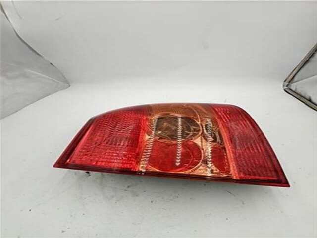 Foto 2ª: Piloto Trasero Izquierdo Toyota Corolla 2.0 D-4D LUNA BERLINA [2.0 LTR. - 85 KW D-CAT] [1CDFTV]