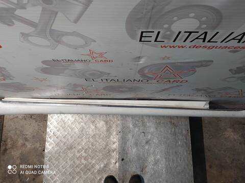 Foto 2ª: Estriberas Mercedes Clase C 160 C 220 T CDI BLUETEC 205.204) 170CV 125KW FAMILIAR [651921] (2014)