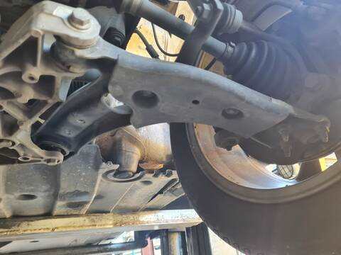 Brazo Suspension Delantero Izquierdo Volkswagen Passat BUSINESS 150CV 110KW