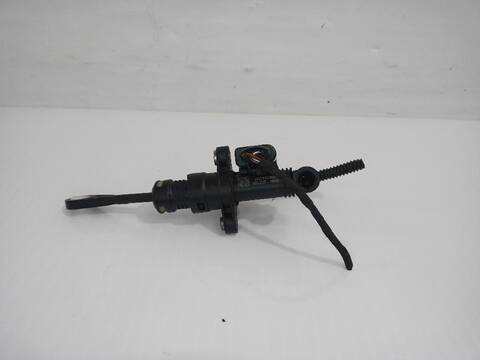 Foto 2ª: Bomba Embrague Seat Arona XPERIENCE PLUS 110CV [DLAA] (2017)