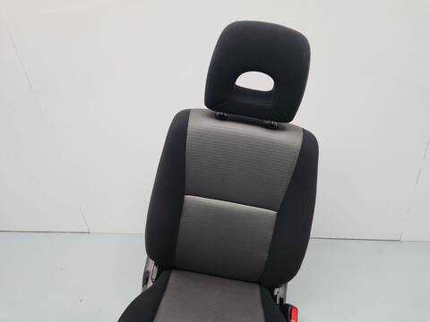 Foto 3ª: Asiento Delantero Derecho Suzuki Grand Vitara 2.0 HDI 110 16V 4X4 SQ 420D) 109CV 80KW [RHW] (2005)