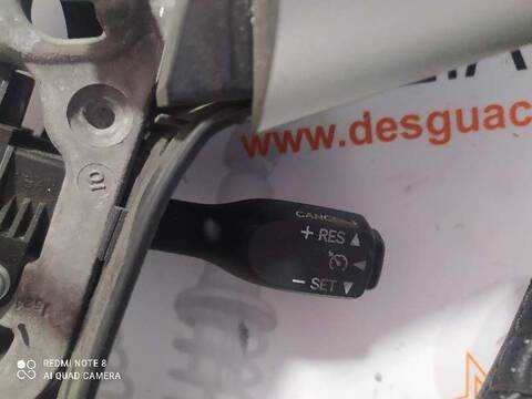 Foto 4ª: Volante Toyota Auris HYBRID ACTIVE 99CV 73KW [2ZR] (2010)