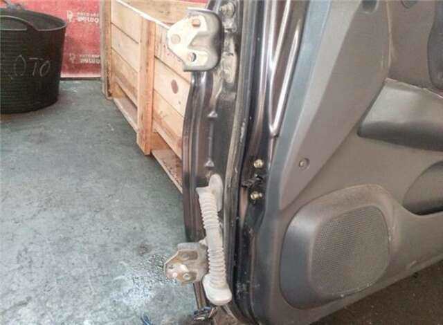 Foto 3ª: Elevalunas Eléctrico Delantero Derecho Mitsubishi Montero 2.5 TD [4 D 56 T]