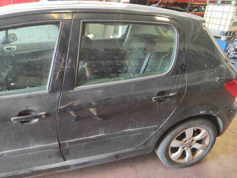 Puerta Trasera Izquierda Peugeot 307 9HY BERLINA