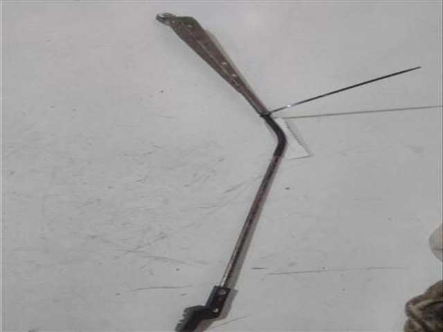 Brazo Limpia Trasero Toyota Celica 1.6 LIFTBACK AT 180)